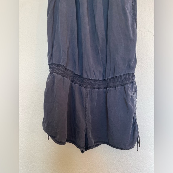 Lululemon Dark Grey HEAT THE STREET Open Back Romper Onesie - Picture 6 of 17